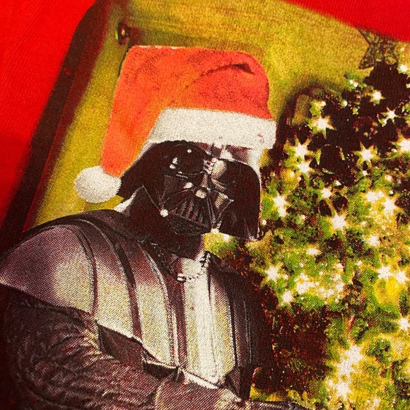 Star Wars Christmas top - Picture 4 of 8
